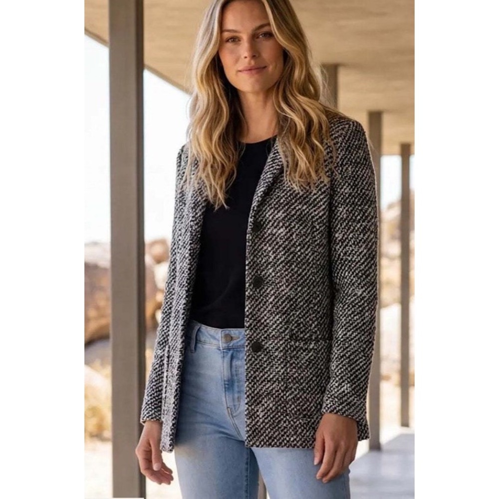 Karen Kane NWT Women's Black & White wool blendTweed Blazer Size Medium Lined